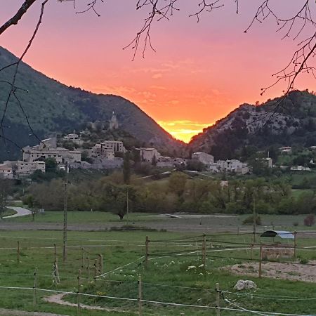 Mas De Reilhanette Montbrun-les-Bains Kültér fotó