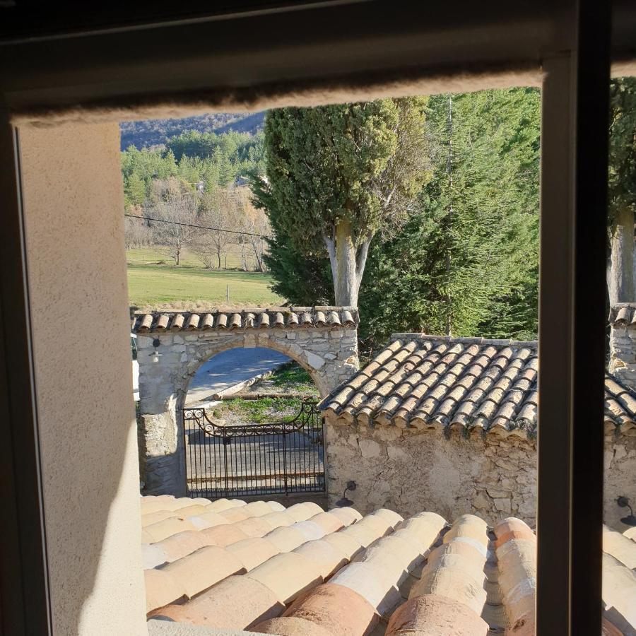 Mas De Reilhanette Montbrun-les-Bains Kültér fotó